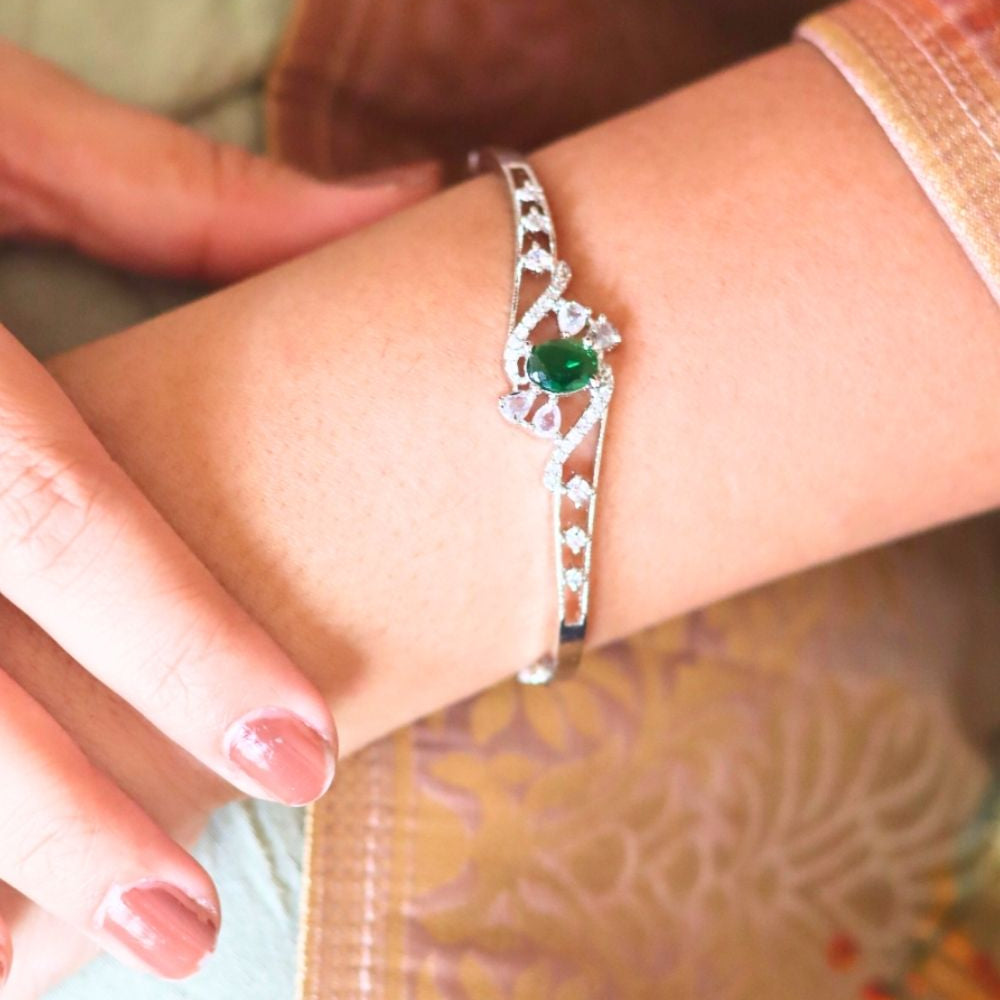 Delicate Stone Bracelet handmade in india