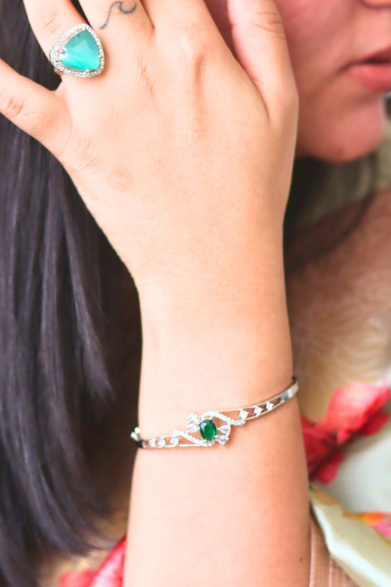 Delicate Stone Bracelet