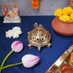 Tamra Dhoop Daan for this festival