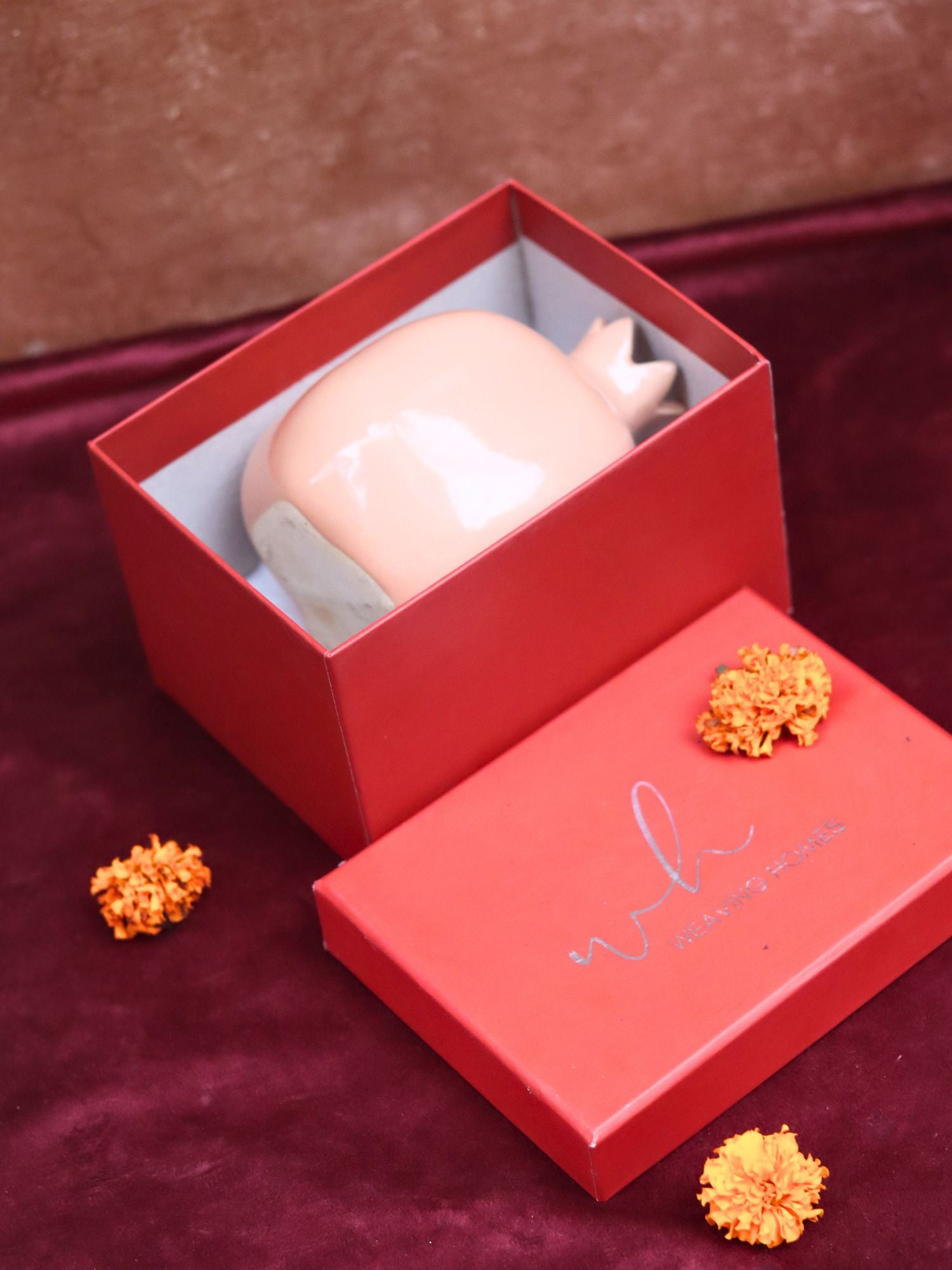 Peach Anar vase Gift Box with premium quality material