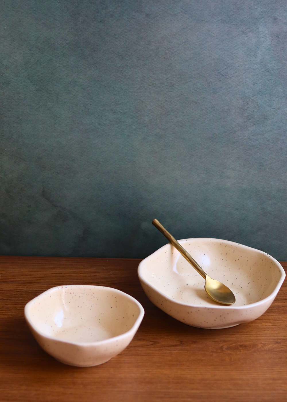 Handmade basic creamy bowls