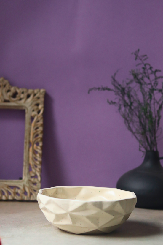 Serveware ceramic white diamond bowl - large
