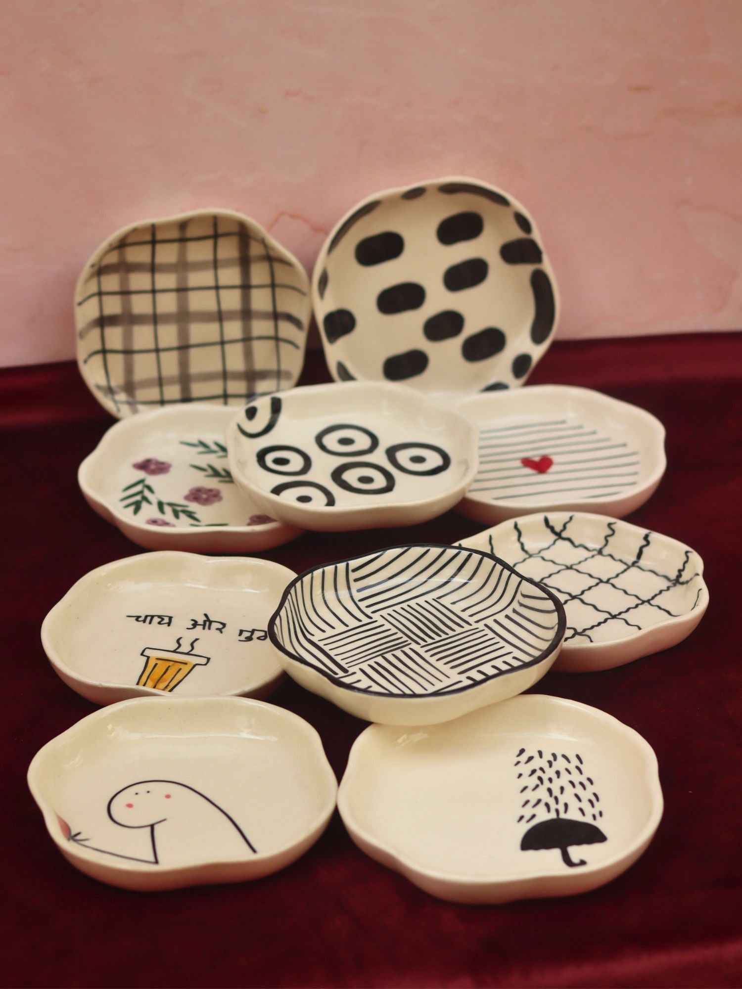 Set of 10 Black & White Bliss dessert plates combo (for the price of 7)