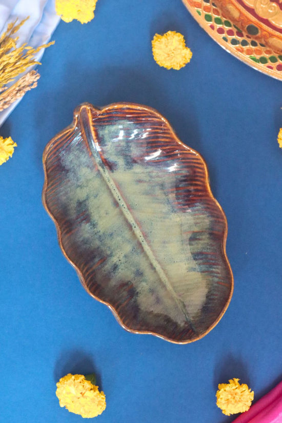 Round Olive Leaf Platter for this festival