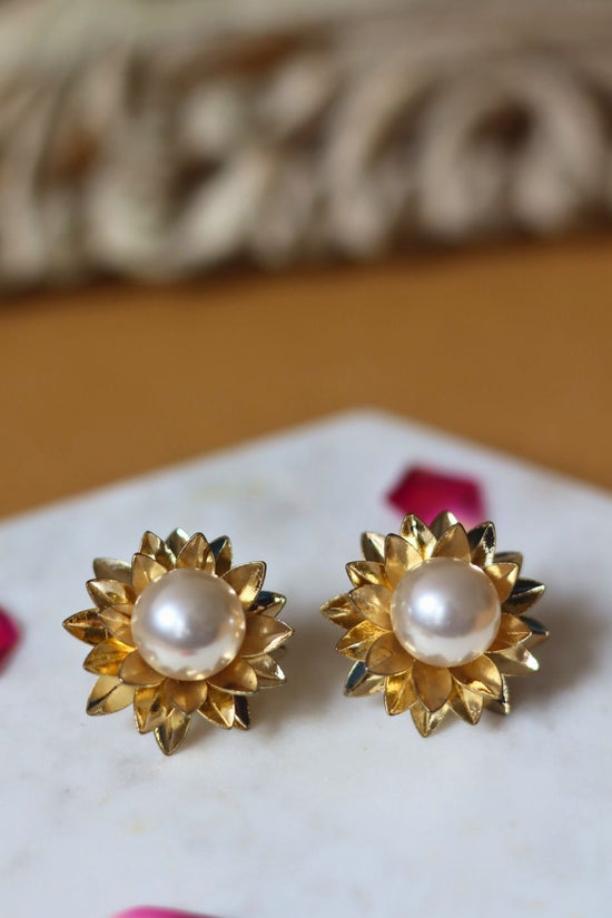 Handmade Floral Shine Earring