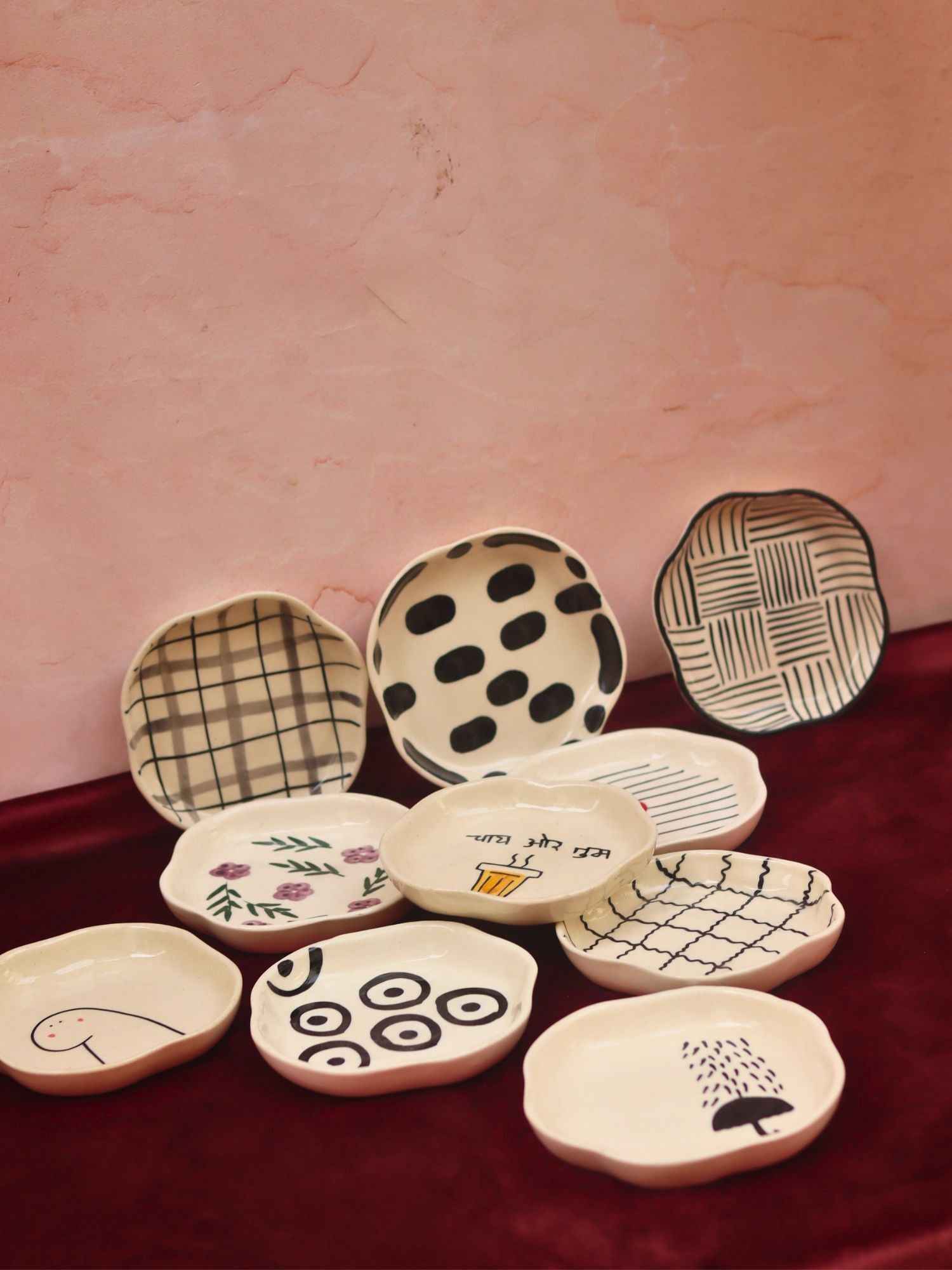 Set of 10 Black & White Bliss dessert plates combo (for the price of 7)