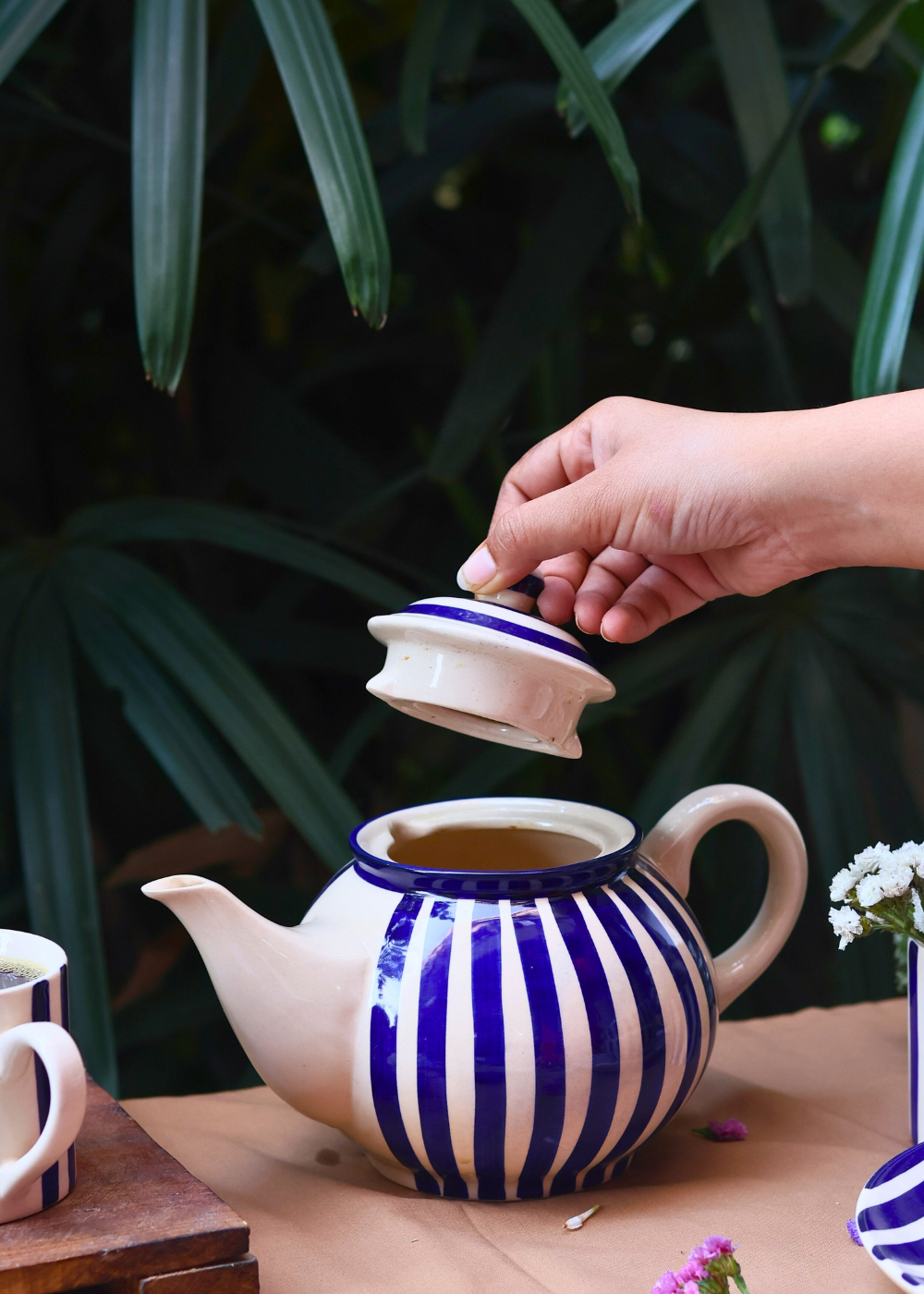 handmade blue & white tea pot