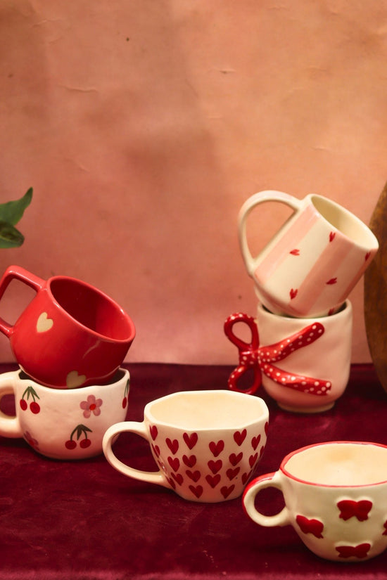 Set of 6 Heartwarming Mugs (for the price of 5) with premium quality material