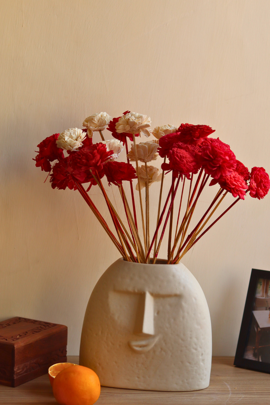 Dried natural roses bouquet 