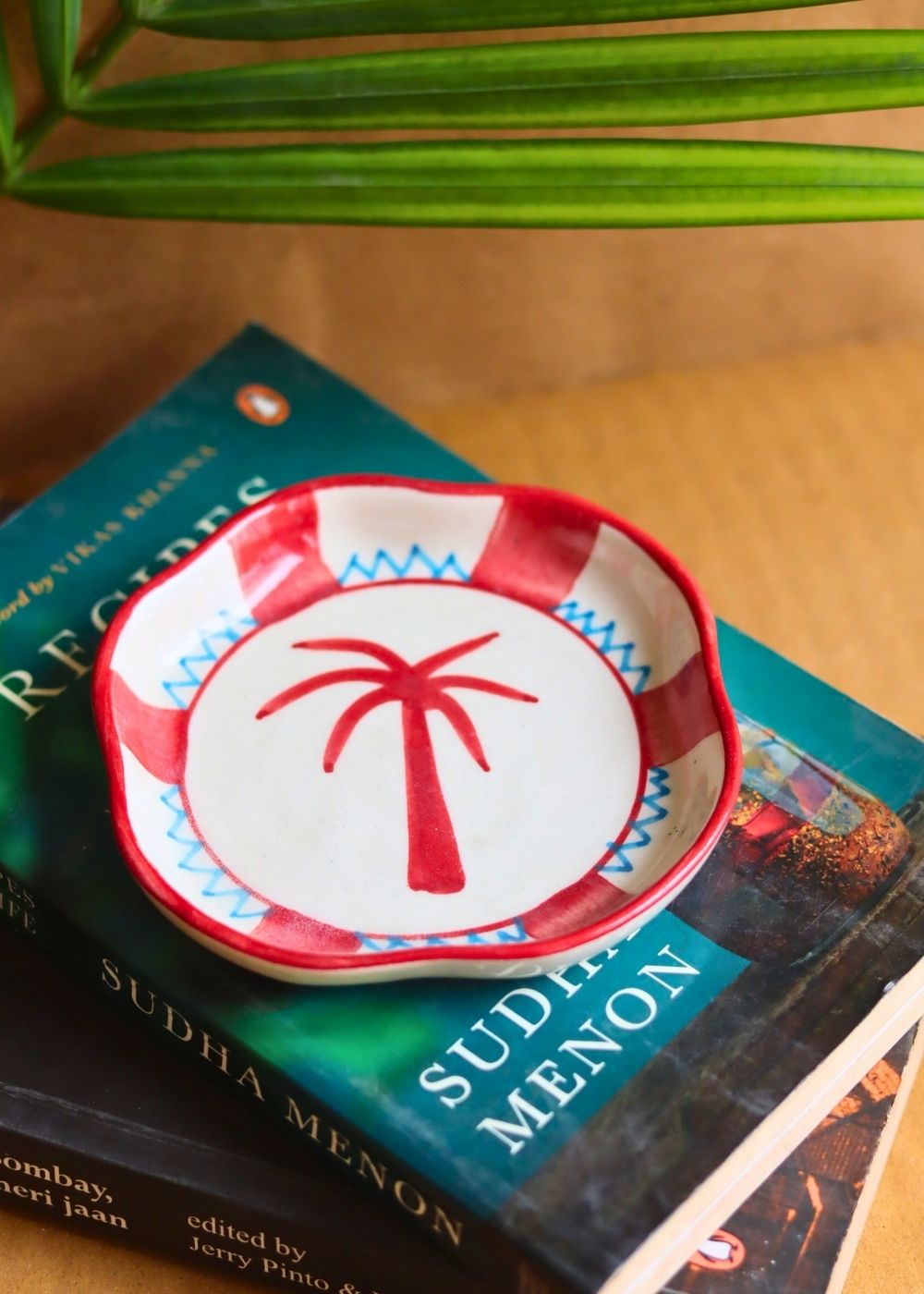 Palm Handmade Dessert Plate with premium quality material