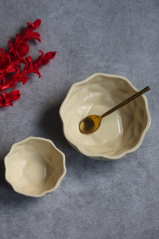 Set of two bowls white diamond