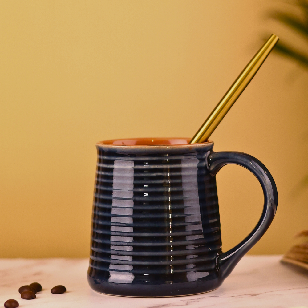 Glossy indigo coffee mug with spoon 