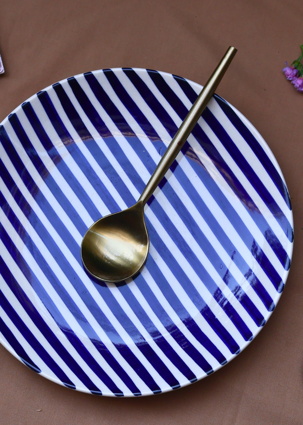 blue lines plate