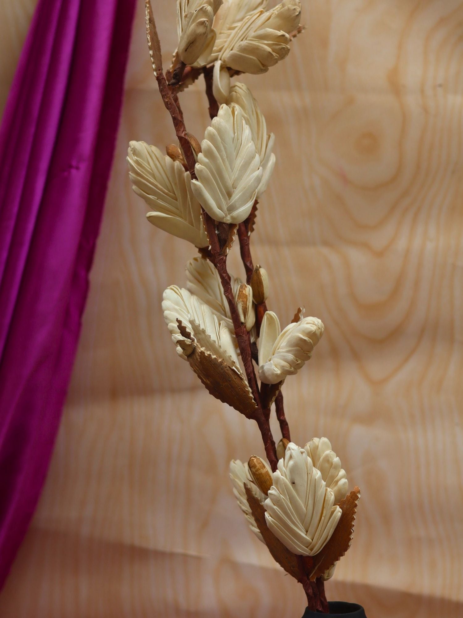 Minimalist Botanical Bunch made by ceramic