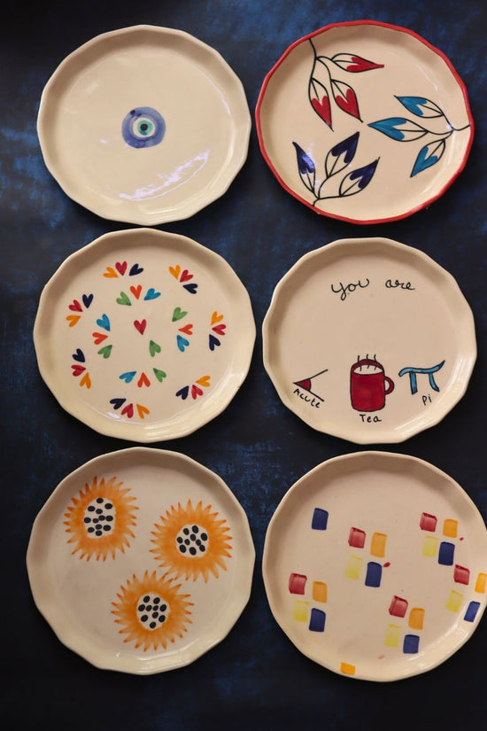 Set of 6 Dine & Shine Snack Plates (for the price of 5) made by ceramic