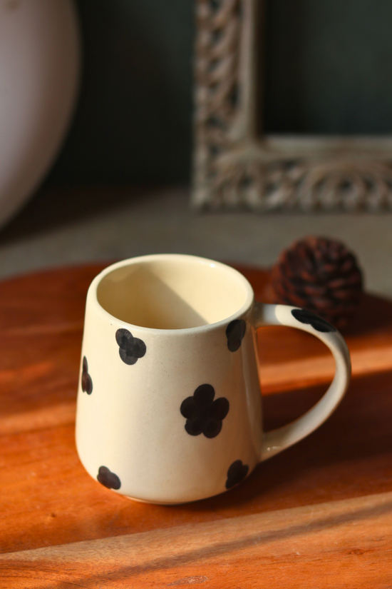 Ceramic coffee mug black and white