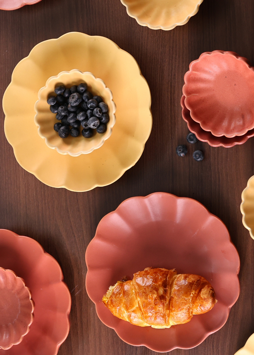 handmade gulaab & genda phool plates & bowls set of four