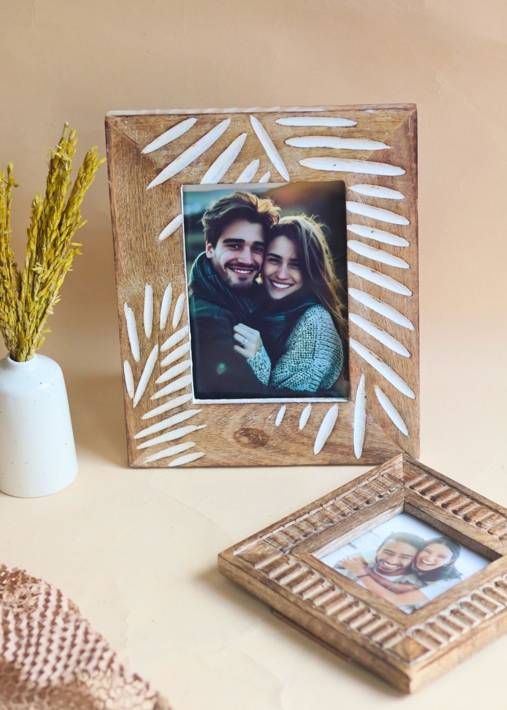 Carved Leaf Photo Frame & Modern Square Wooden Frame with premium quality material