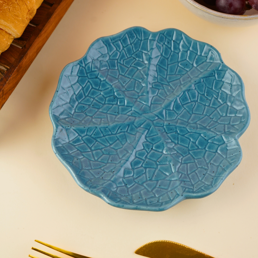 blue cabbage snack plate made by ceramic 