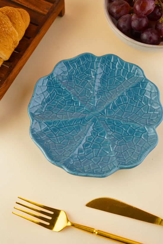 blue cabbage snack plate made by ceramic 