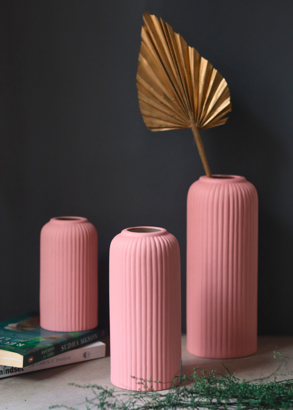 Handmade pink ribbed ceramic vases set