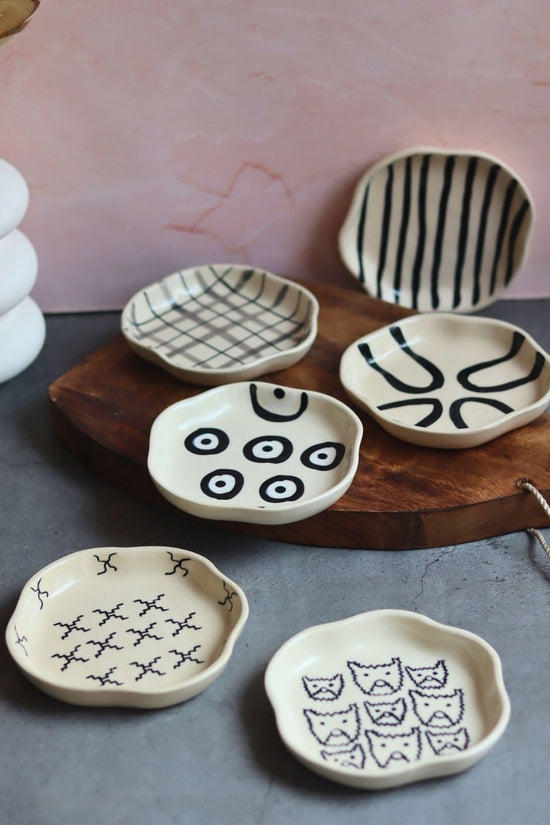 Set of 6 Black & White Dessert Plate (for the price of 5) handmade in india