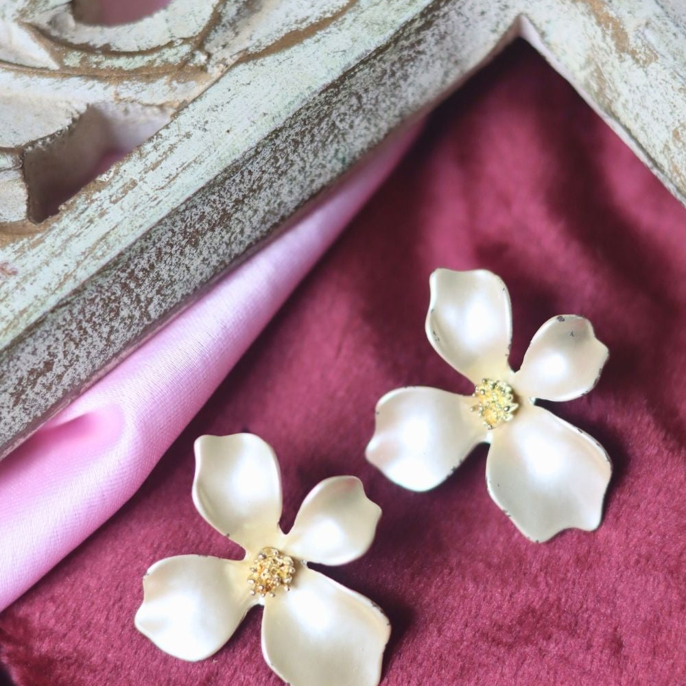 handmade Flora Pearl Drop