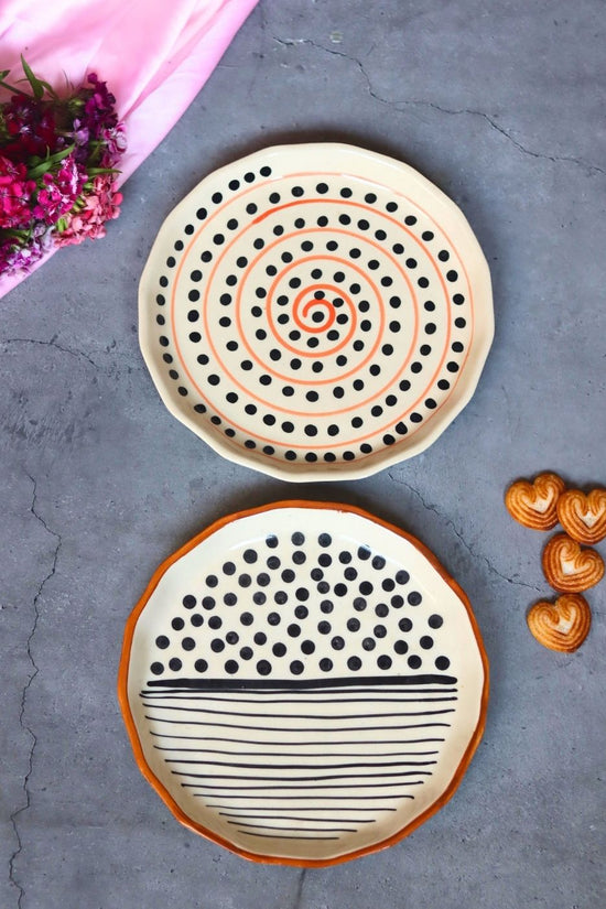 Spiral Polka & Dots Lines Snack Plate with premium quality material