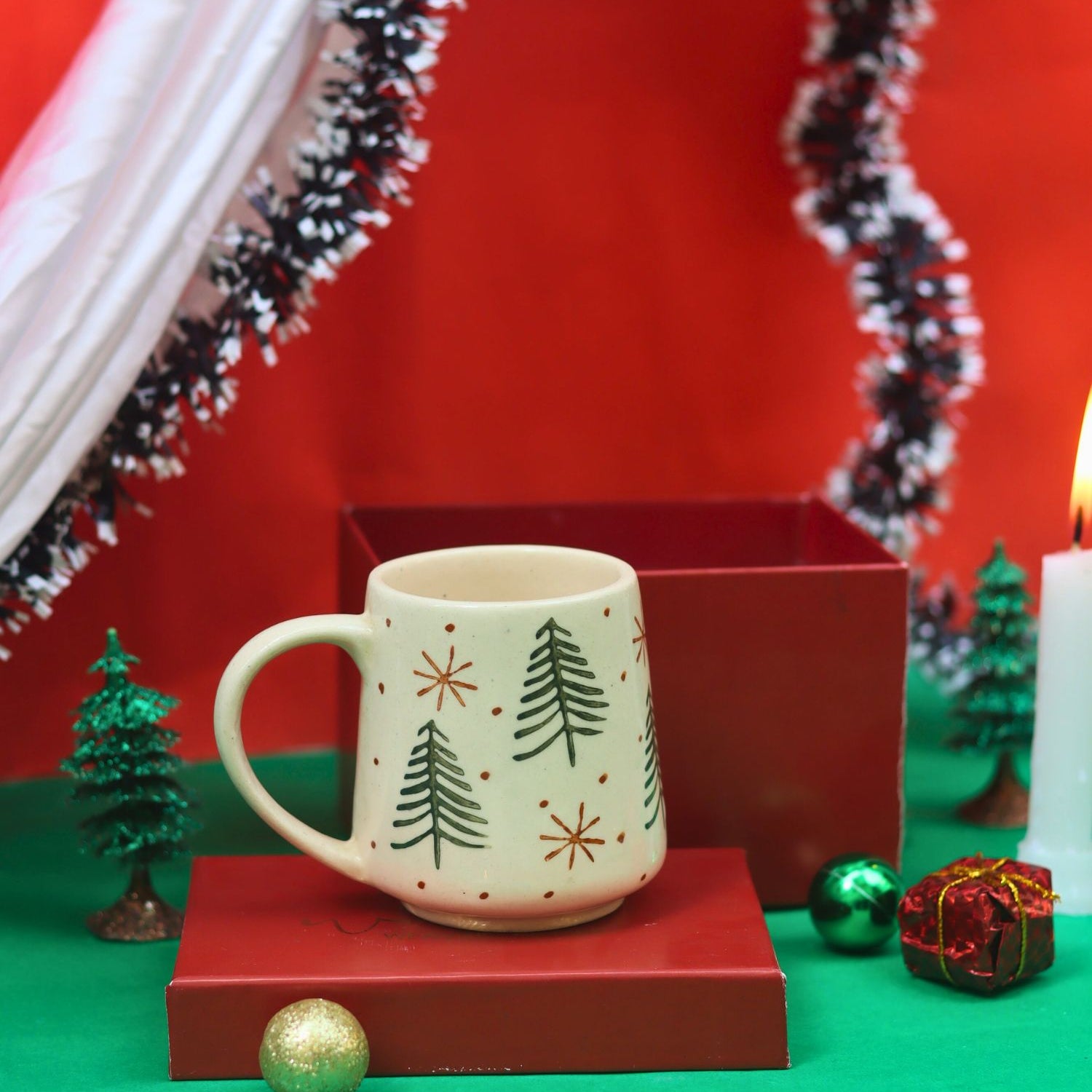 The X-mas Mug in a Gift Box made by ceramic