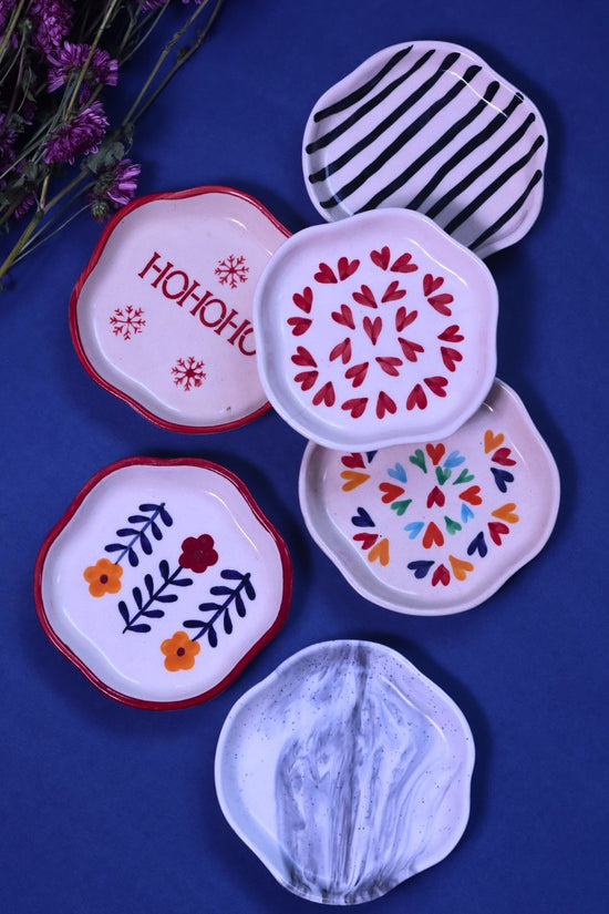 Set of 6 Chic Dessert Plates (for the price of 5) with premium quality material