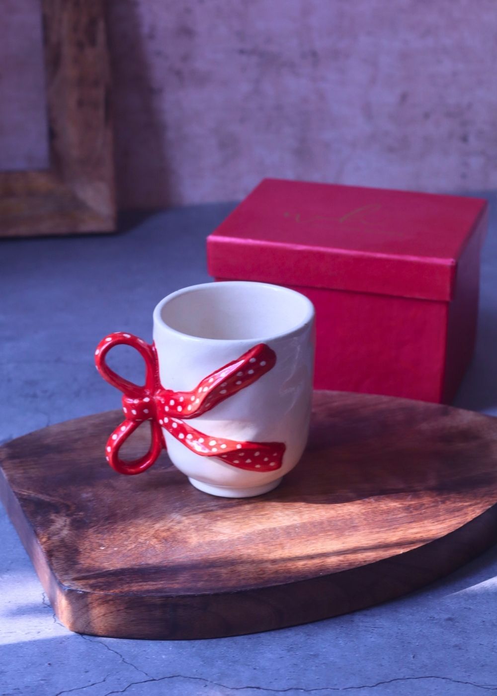Pinteresty Bow Mug in a Gift Box with premium quality material