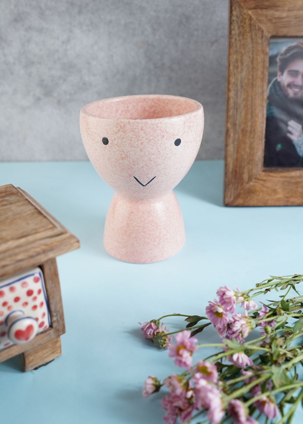 Smiley face Vase made by ceramic