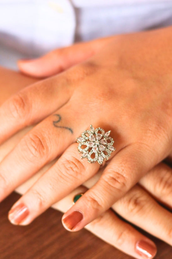 Hypoallergic Floral Elegance AD Adjustable Ring