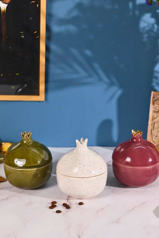 anar jar made by ceramic 