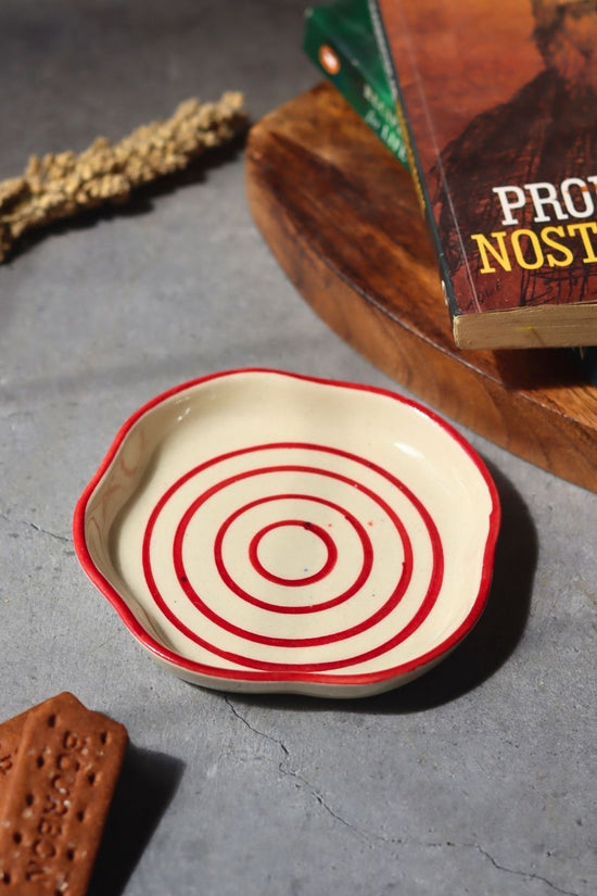 Red Lined Handmade Dessert Plate with premium quality material