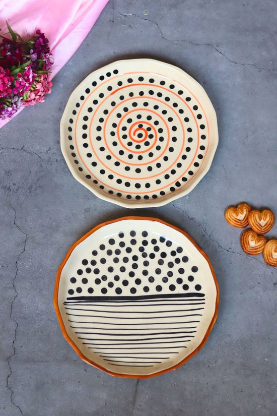Spiral Polka & Dots Lines Snack Plate handmade in india