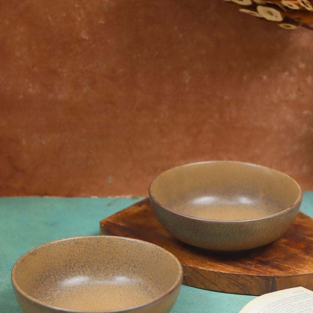 Woody Brown Curry Bowl  made by ceramic