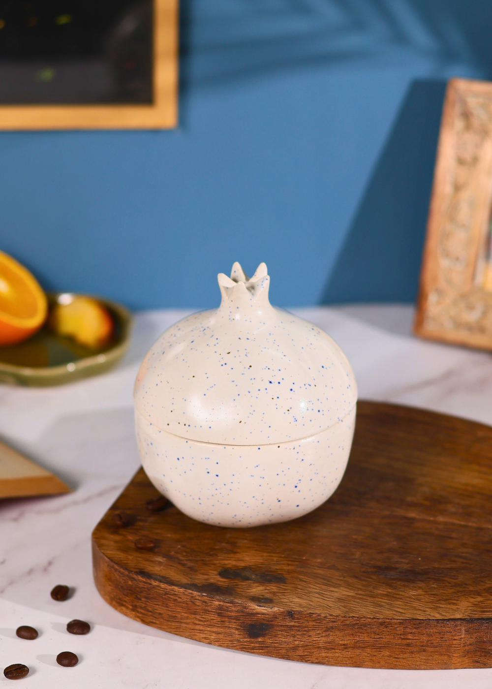 handmade white speckled anar jar made by ceramic