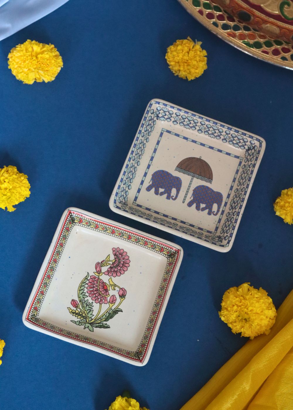 Gaj & Red Motif Platter made by ceramic