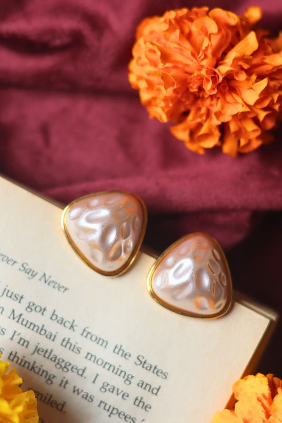 Gold and White Studs made with premium quality material