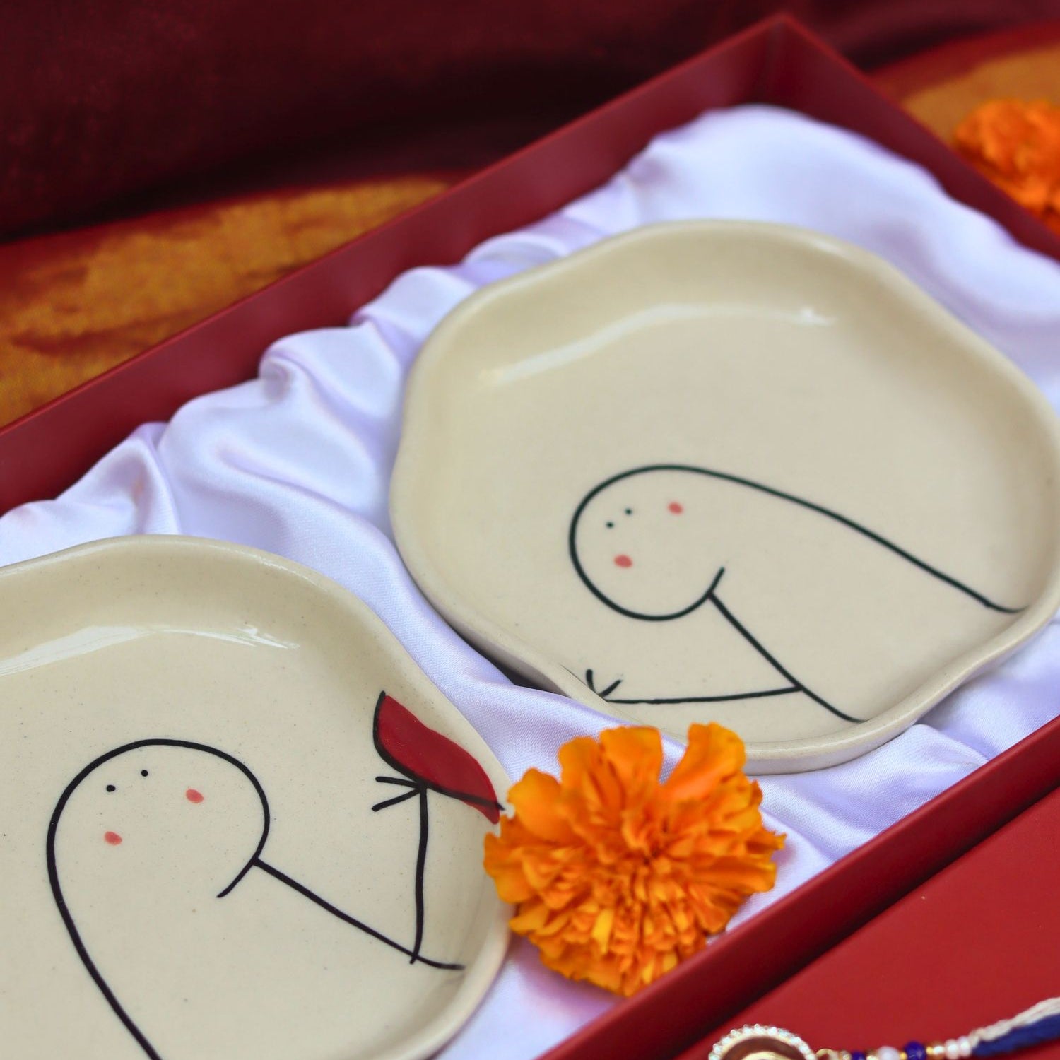 Hum - Tum Handmade Dessert plate Rakhi Gift box made by ceramic