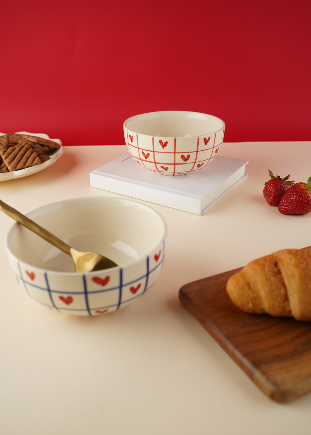 his & her heart bowls set made by ceramic