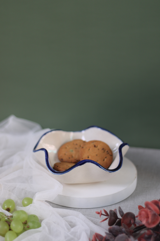 White & Blue Curvy Bowl With Biscuits