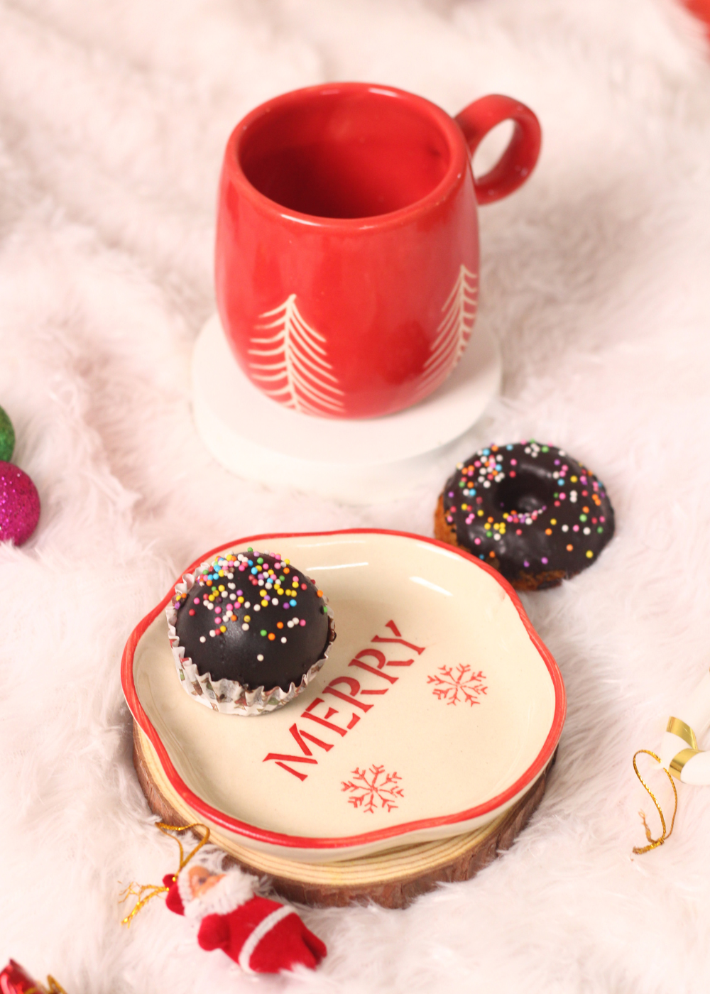 handmade red christmas tree mug with merry dessert plate