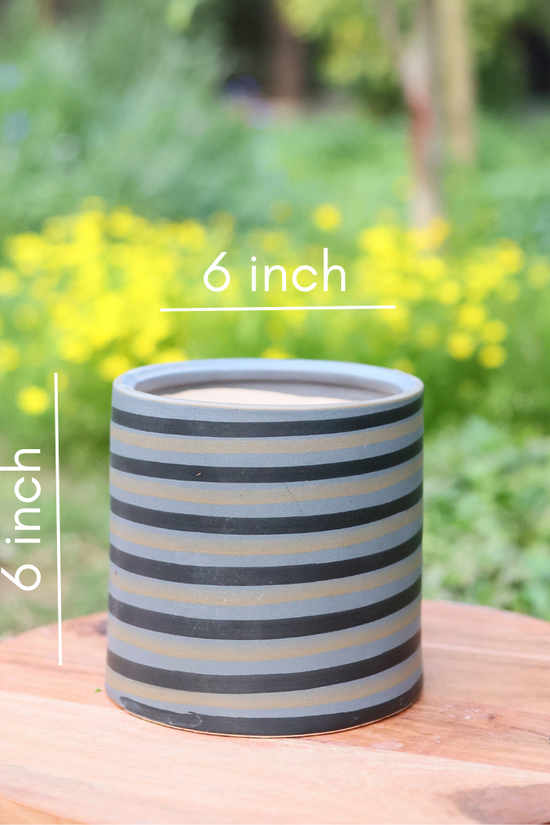 Grey planter height & breadth 