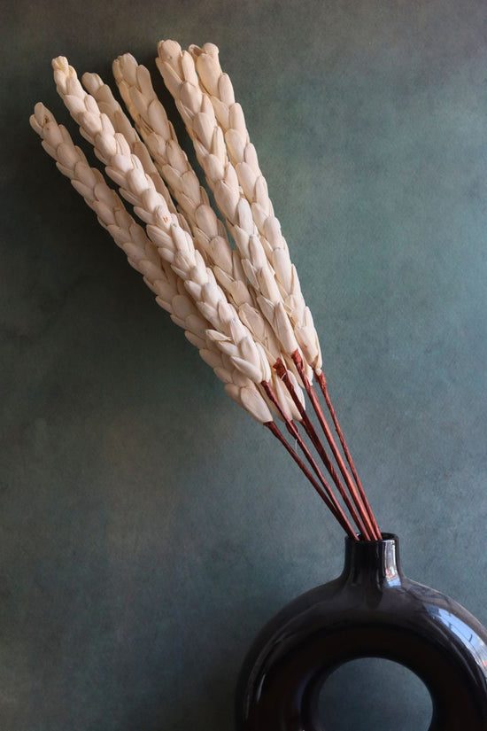 handmade white knotted bunch