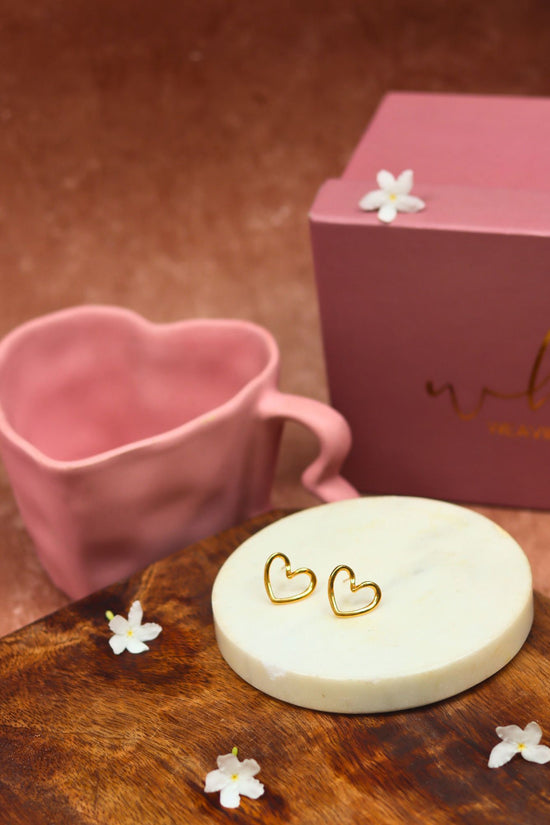Dusty Pink Heart Shaped Karva Chauth hamper made with premium quality material
