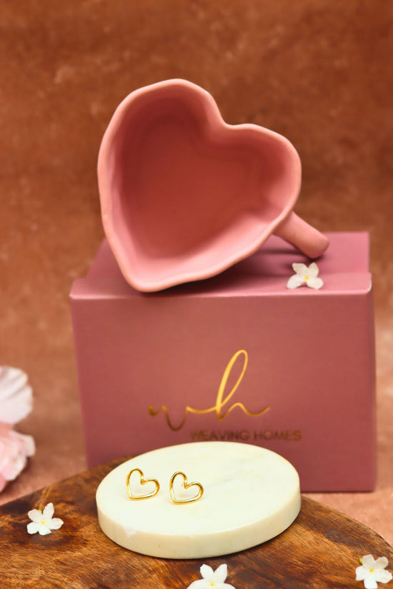 Dusty Pink Heart Shaped Karva Chauth hamper for this karva chauth festival