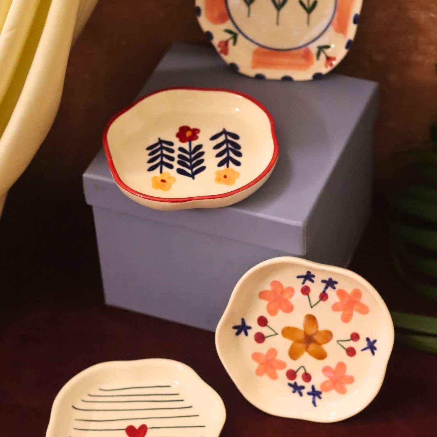 Set of 4 - Bloom, Striped heart, Peony & Floral bloom handmade dessert plate combo in a Gift box