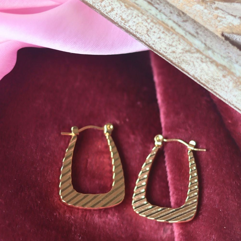 Anti tarnish Glittery Gold Layered Drop Earrings 